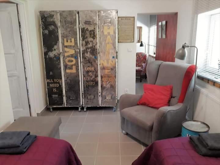 Dom Sztuk - House Of Arts Apartment Miedzyrzecz ภายนอก รูปภาพ